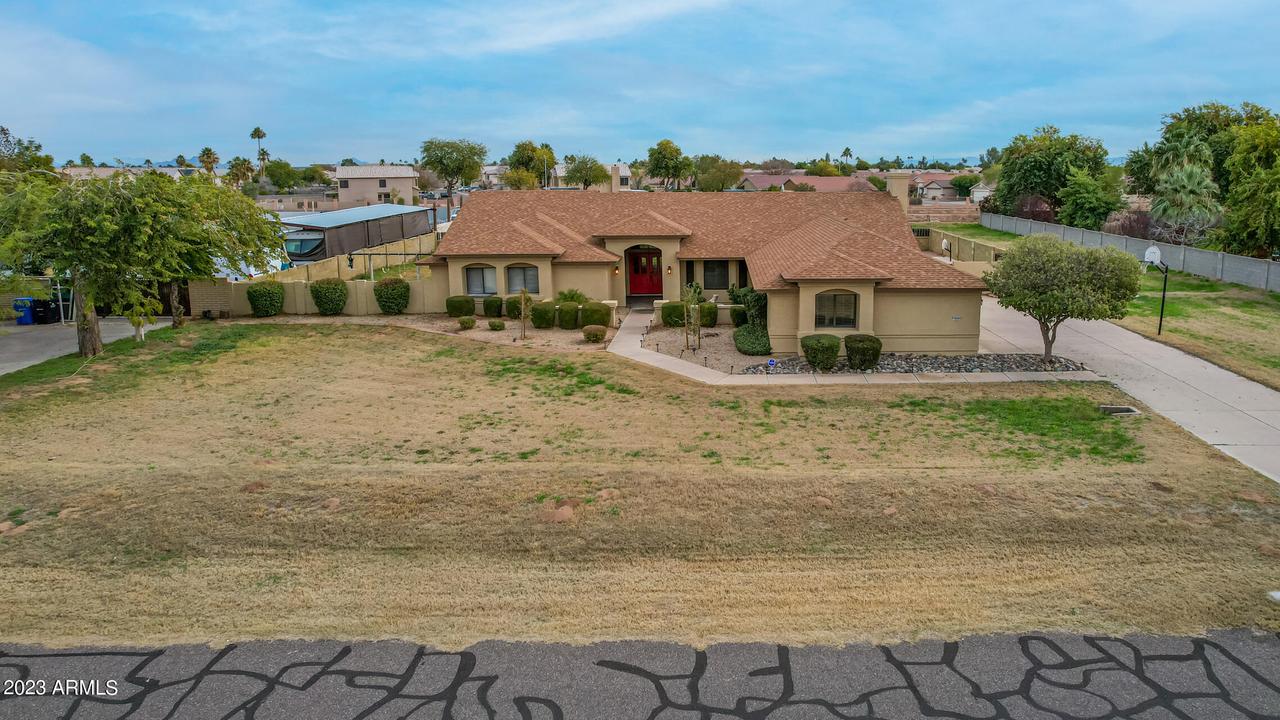 5321 N 106th Ave., Glendale, AZ 85307
