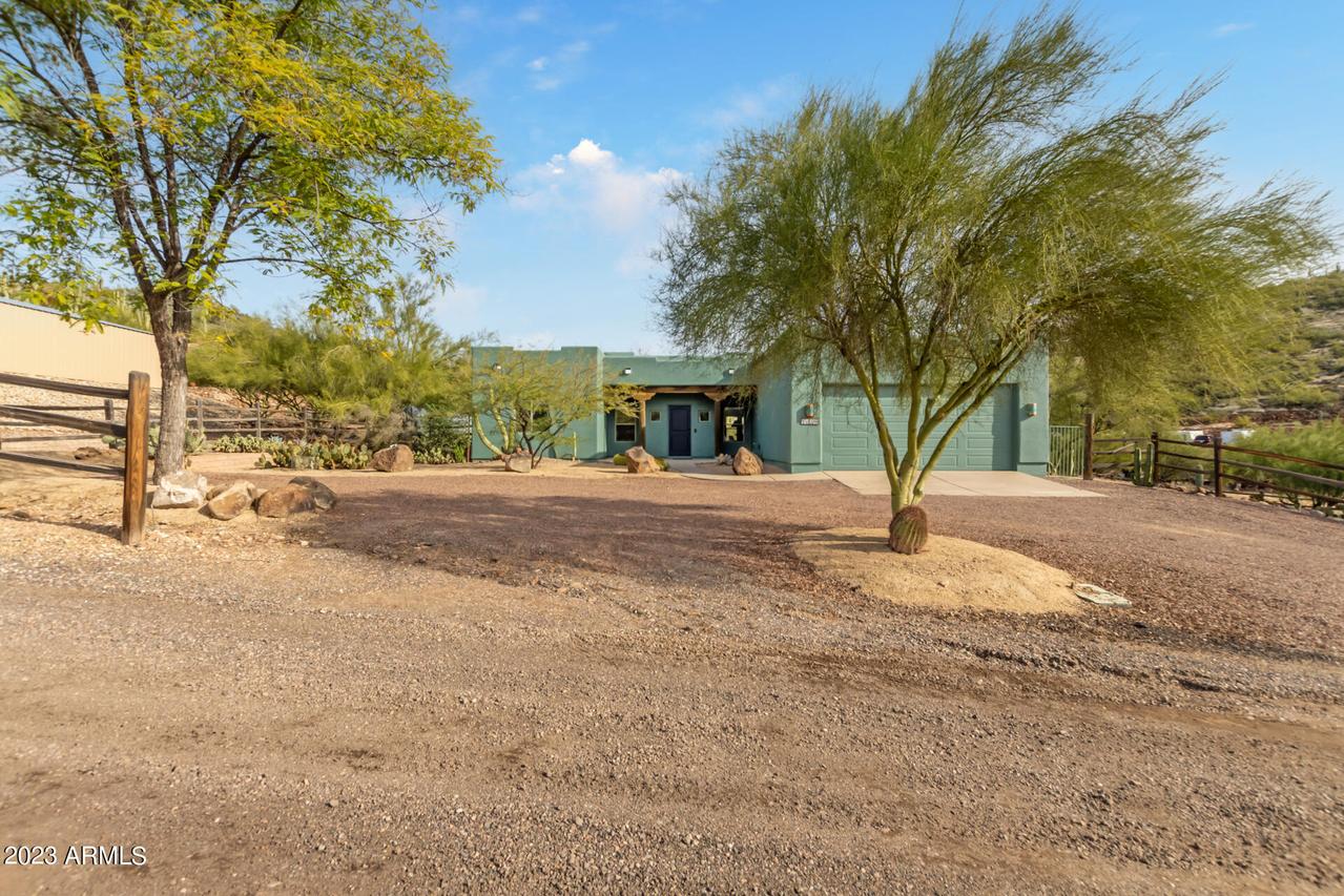44809 N 23rd St., New River, AZ 85087