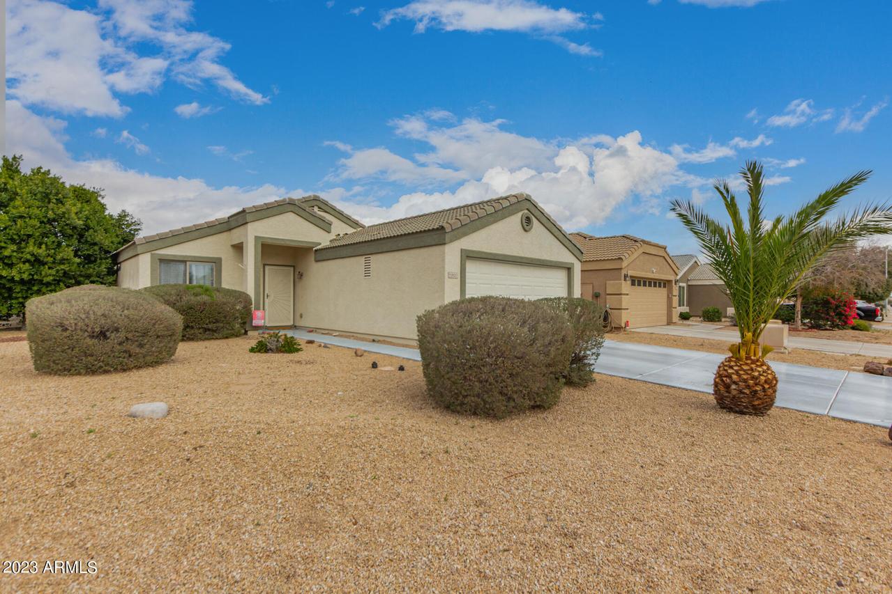 11920 W Port Royale Ln., El Mirage, AZ 85335