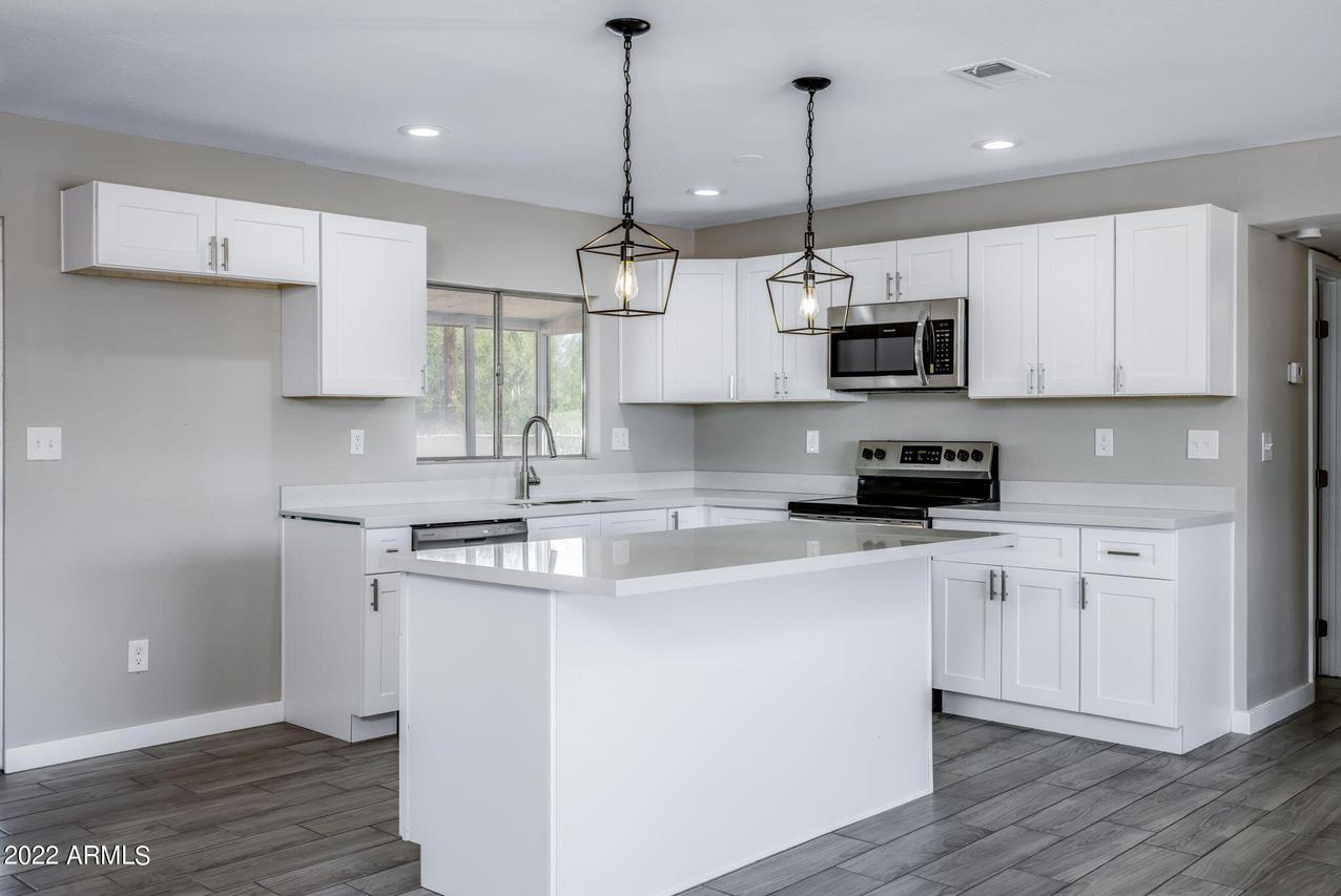 11228 E Boulder Dr., Apache Junction, AZ 85120