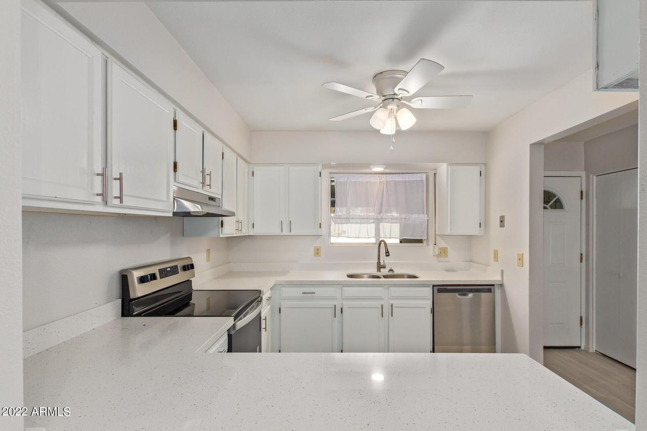 131 N Higley Rd. #8, Mesa, AZ 85205