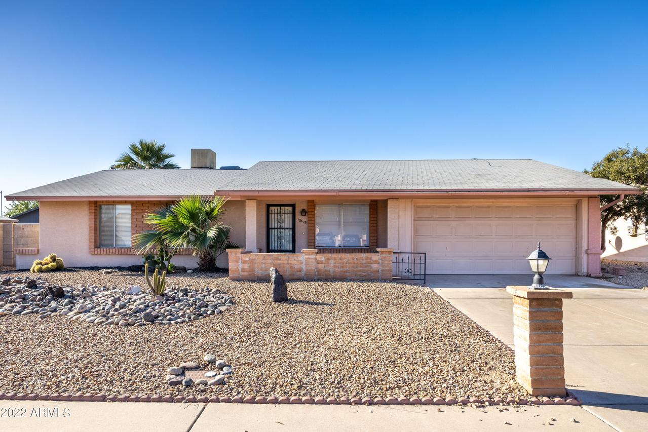 10425 W Harmont Dr., Peoria, AZ 85345