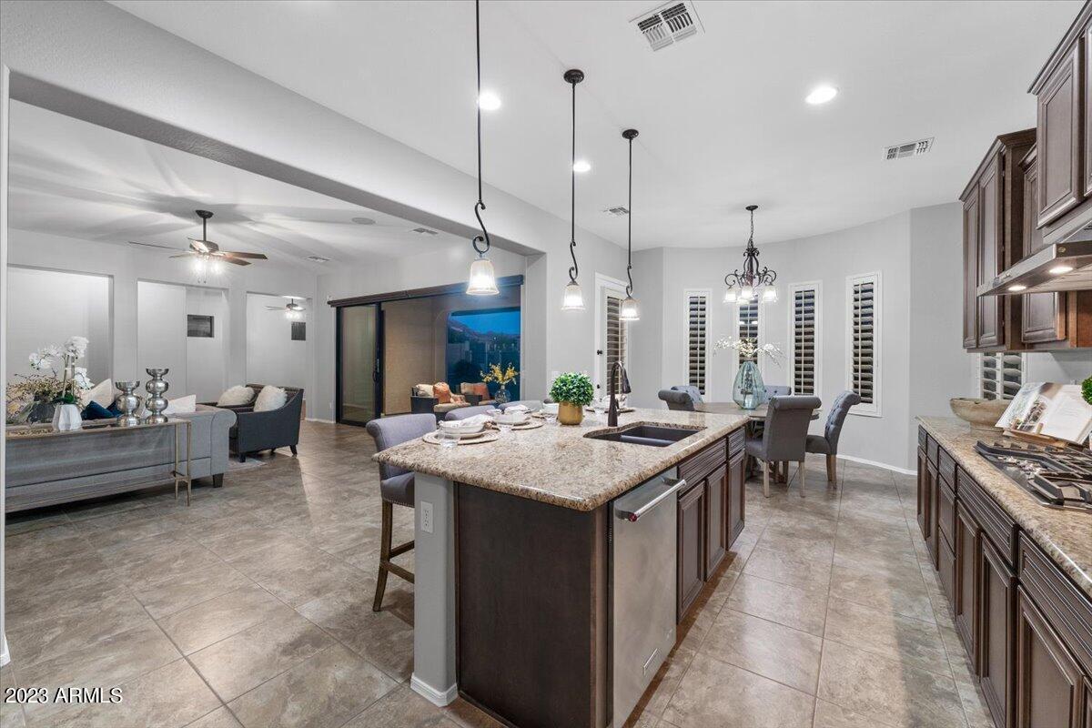 2333 N Estates Cir., Mesa, AZ 85207