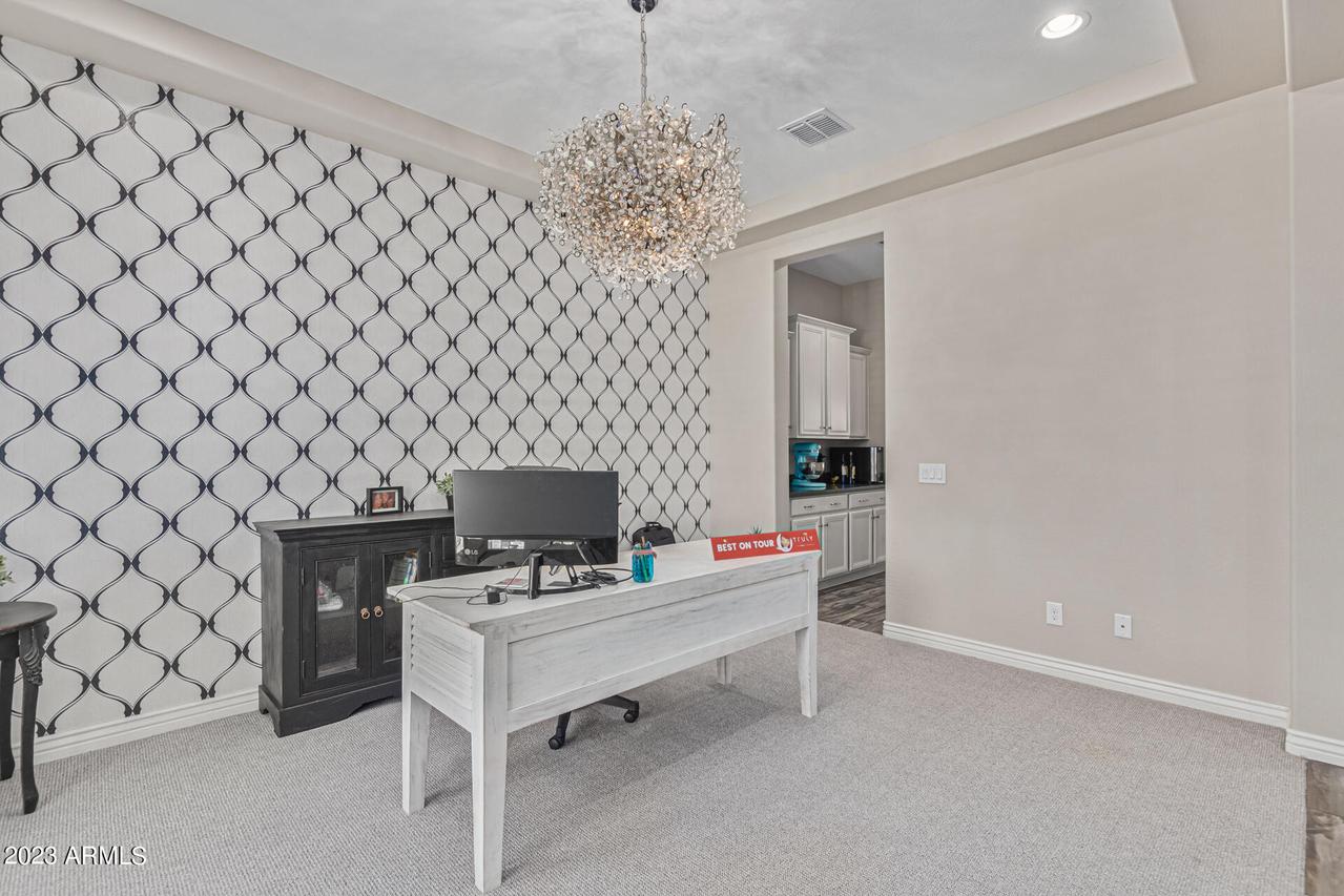 4268 E Comstock Dr., Gilbert, AZ 85296