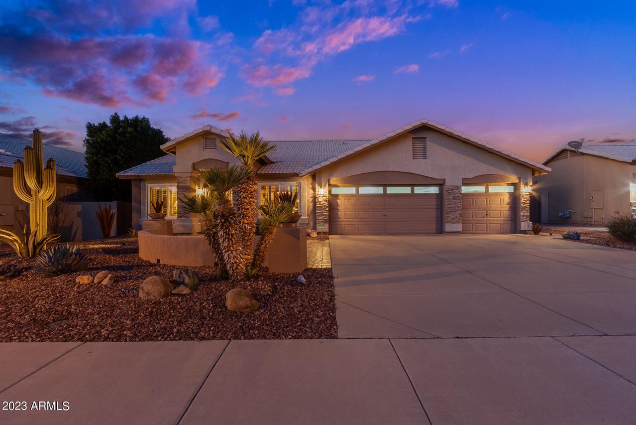 10822 W Wikieup Ln., Sun City, AZ 85373