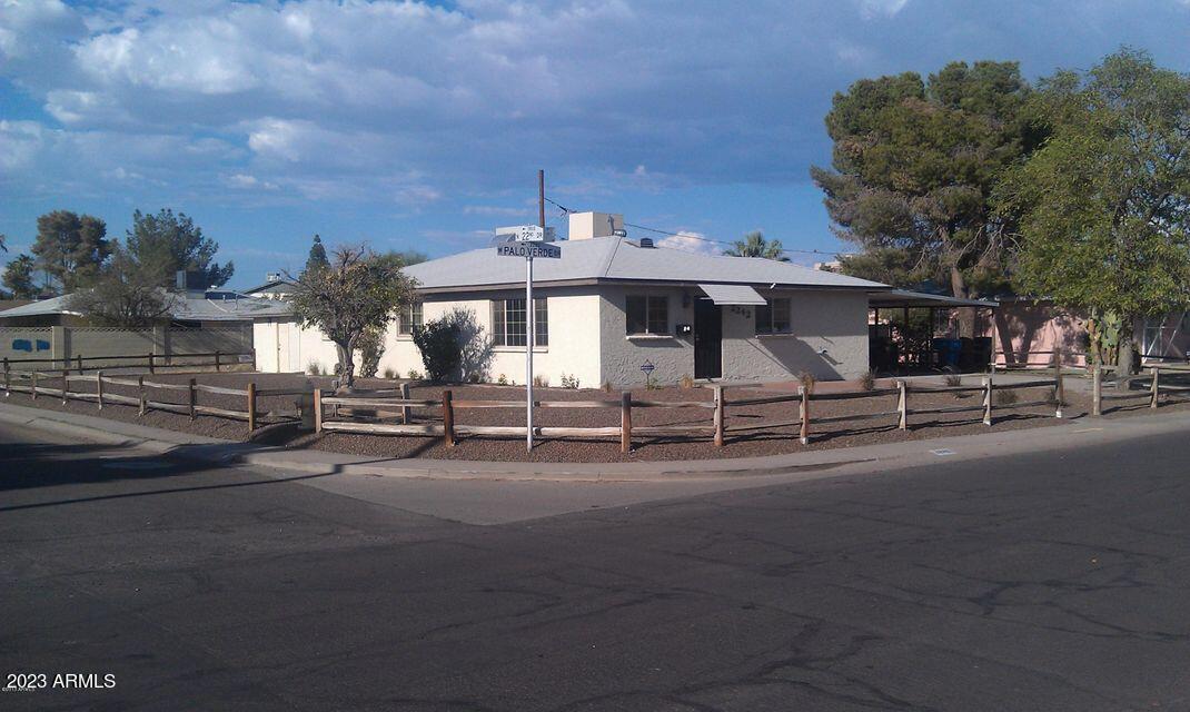 2242 W Palo Verde Dr., Phoenix, AZ 85015