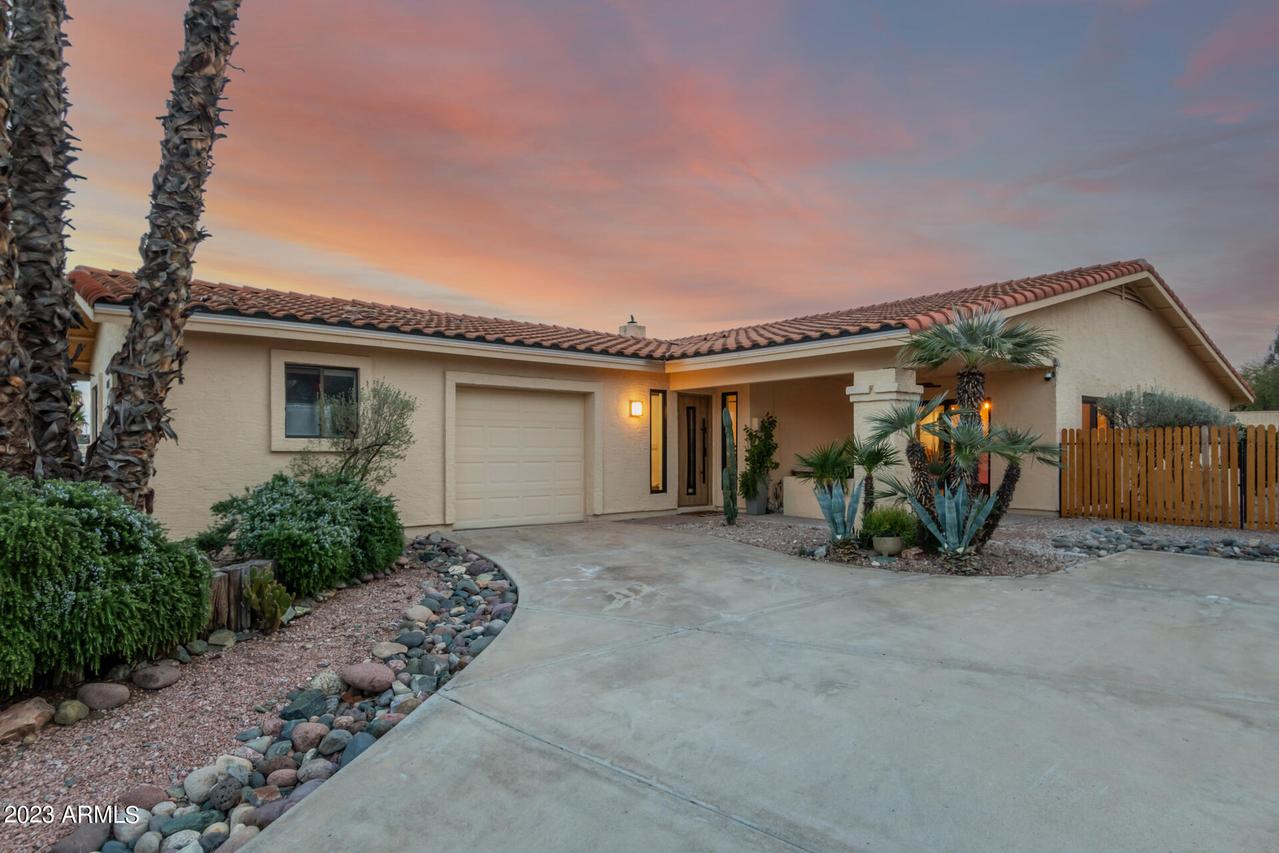 14604 N Saguaro Blvd. #B, Fountain Hills, AZ 85268