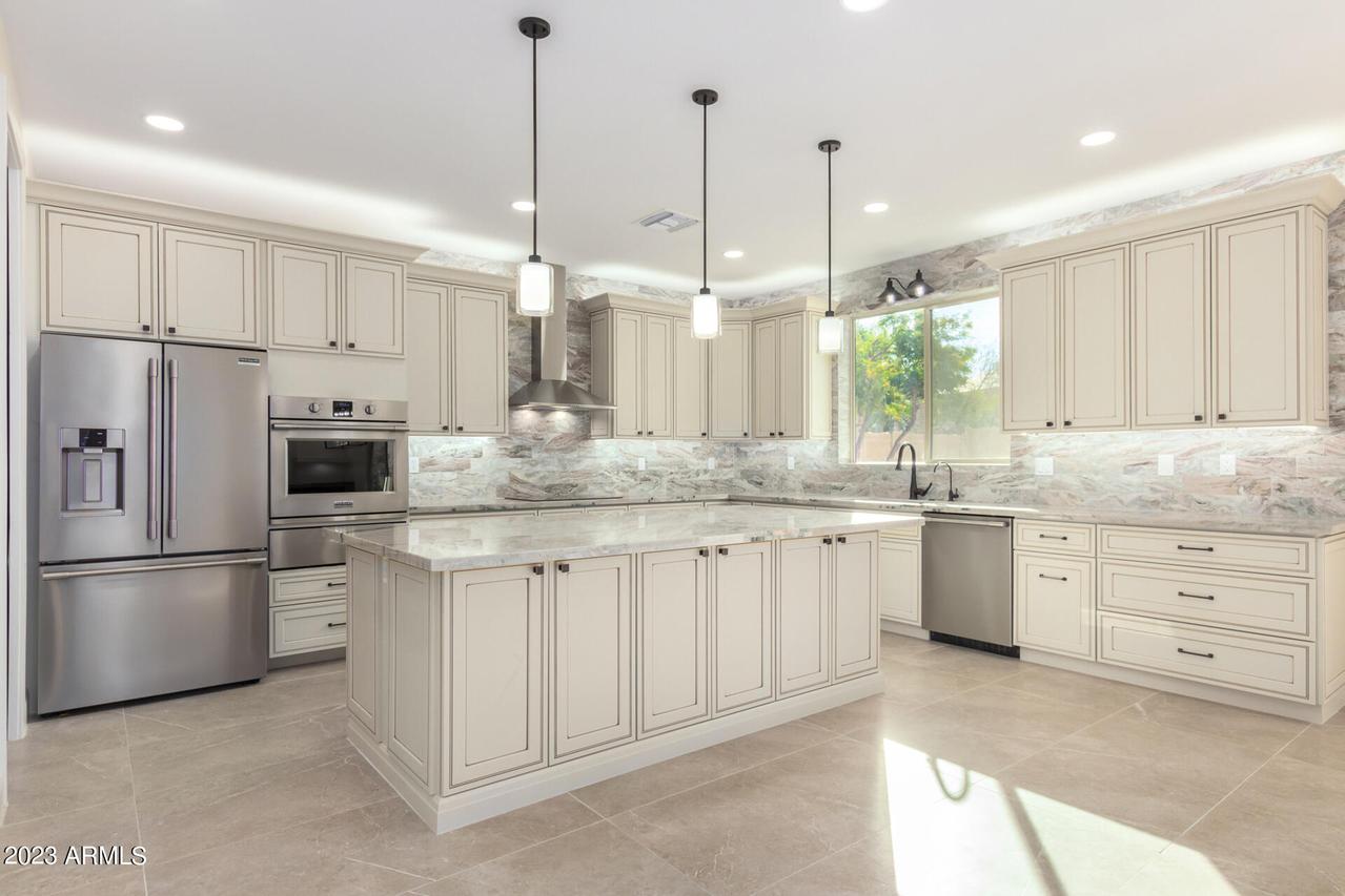 2765 E Palm Beach Dr., Chandler, AZ 85249