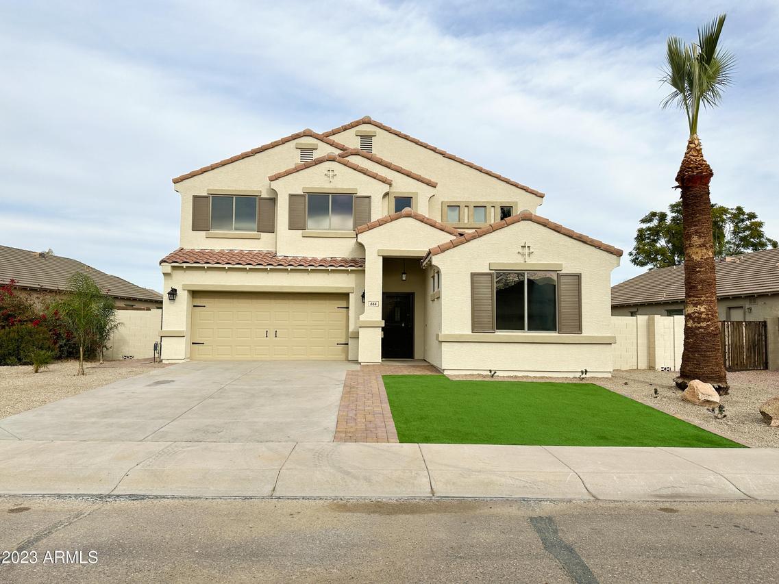 664 E Saddle Way, San Tan Valley, AZ 85143