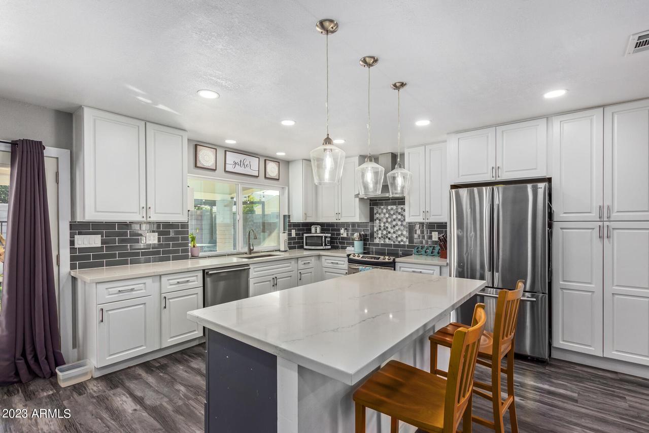 16427 N 31st Ave., Phoenix, AZ 85053
