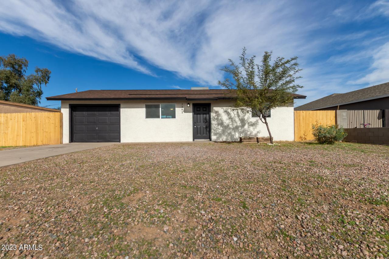 1382 E 28th Ave., Apache Junction, AZ 85119