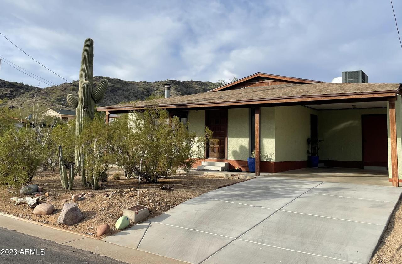 1238 E Yucca St., Phoenix, AZ 85020