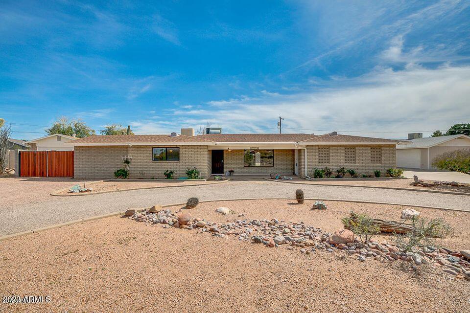6411 E Holly Dr., Mesa, AZ 85215