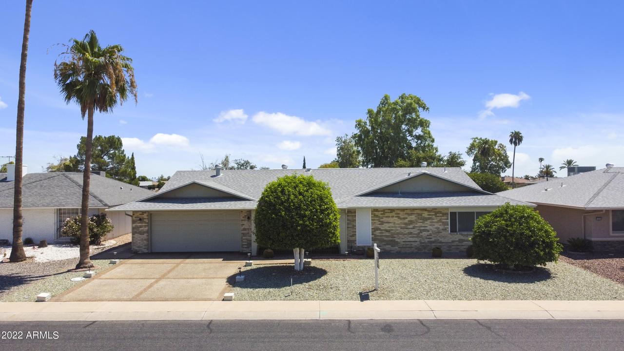 17227 N Lindgren Ave., Sun City, AZ 85373