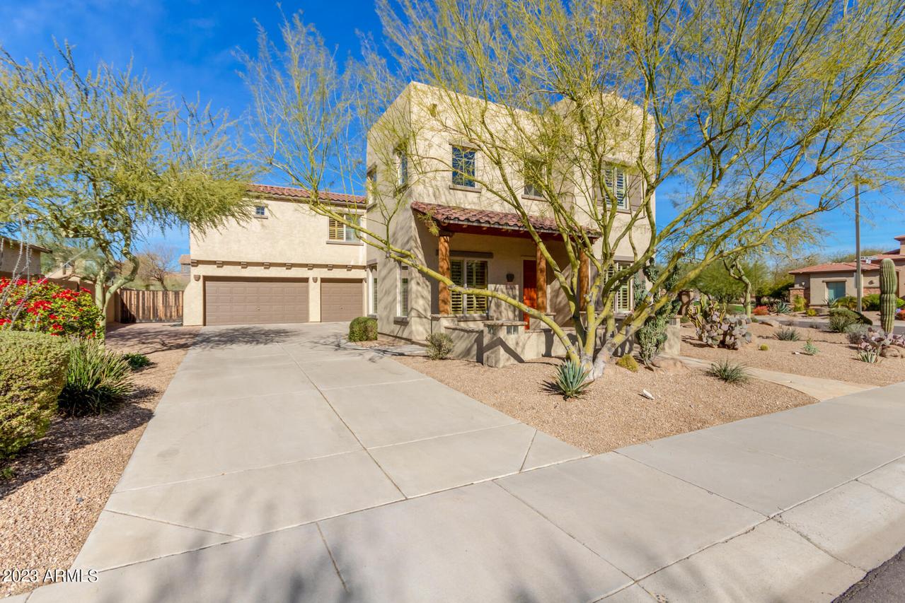 8338 W Lariat Ln., Peoria, AZ 85383