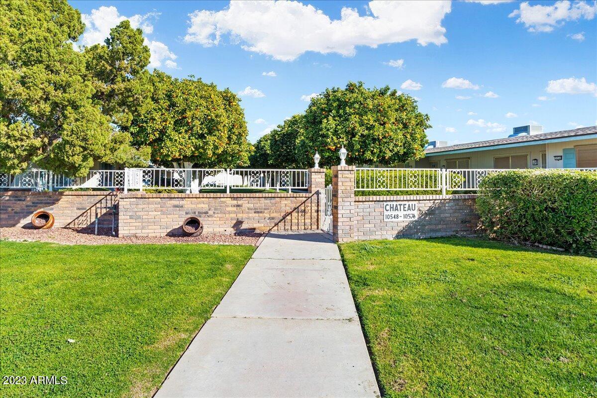 10550 W Coggins Dr., Sun City, AZ 85351