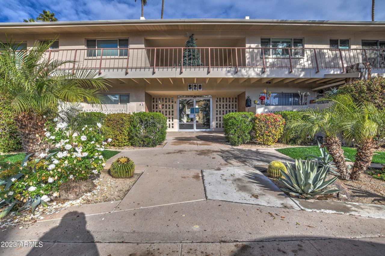 520 W Clarendon Ave. #F10, Phoenix, AZ 85013