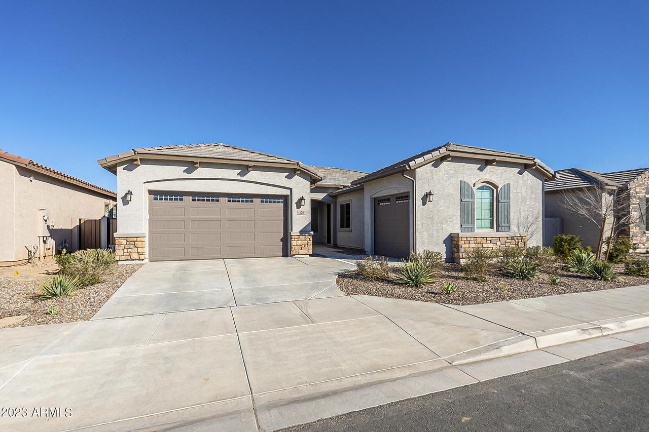 176 E Gemini Pl., Chandler, AZ 85249
