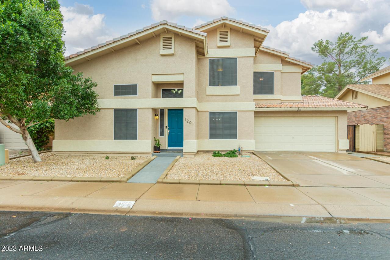 1201 E Liberty Shores Dr., Gilbert, AZ 85234