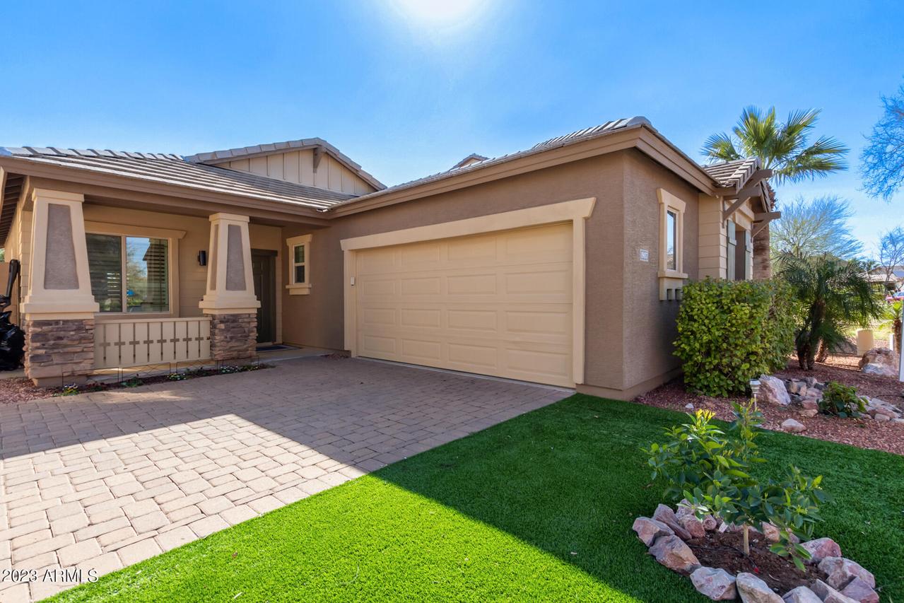 1907 S Falcon Dr., Gilbert, AZ 85295