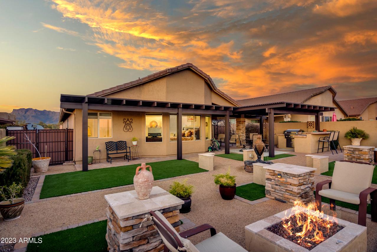 10145 E Trailhead Ct., Gold Canyon, AZ 85118