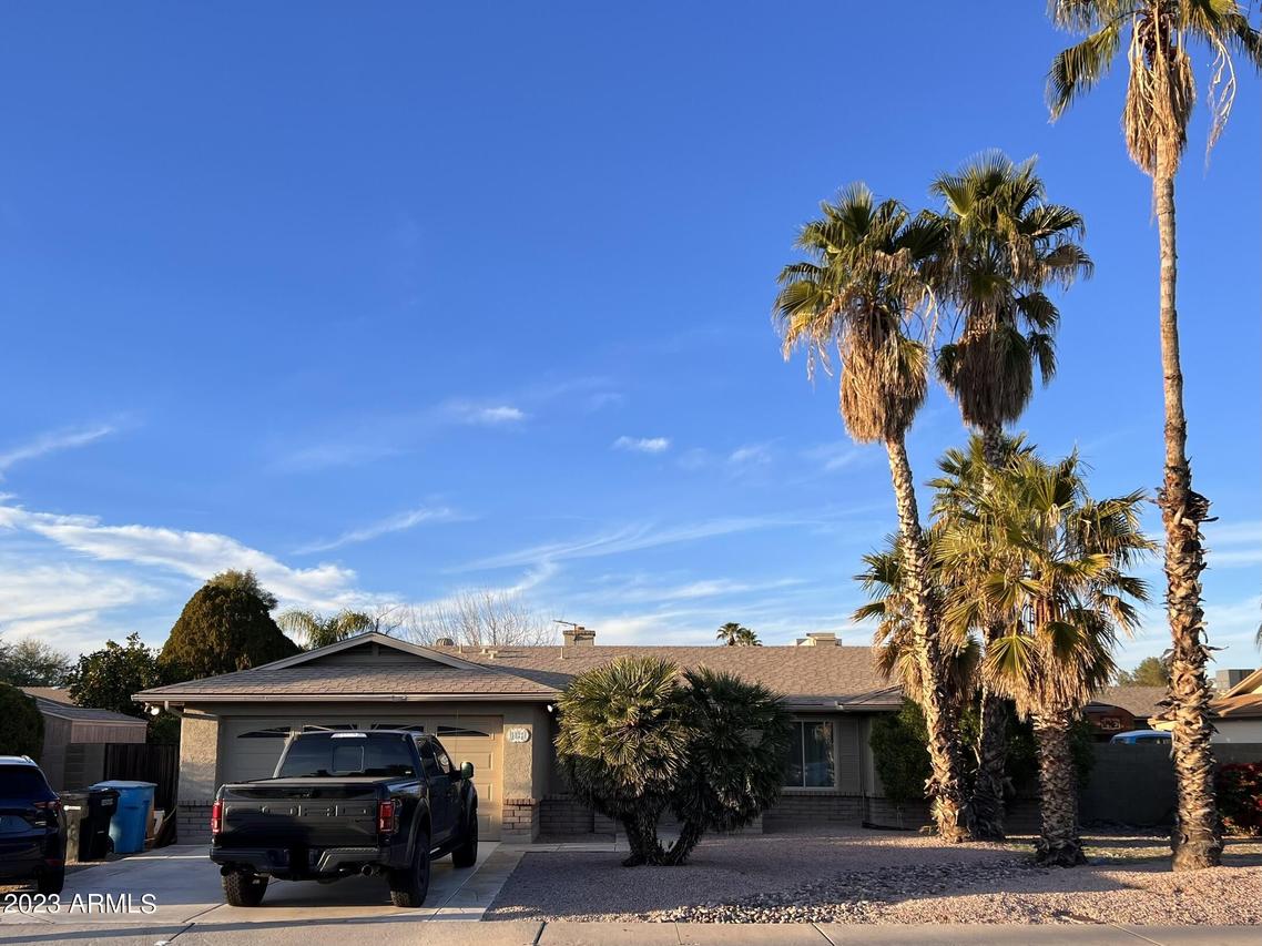 5822 E Acoma Dr., Scottsdale, AZ 85254