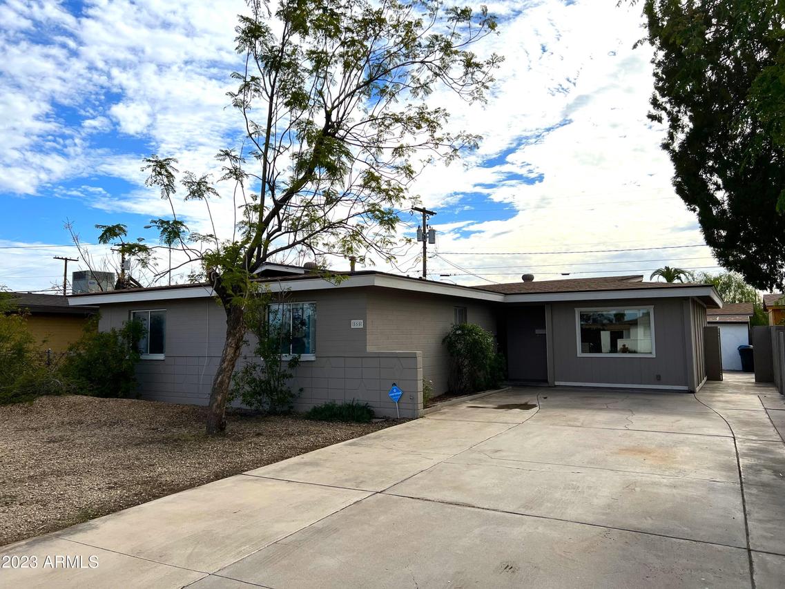 555 E Franklin Ave., Mesa, AZ 85204