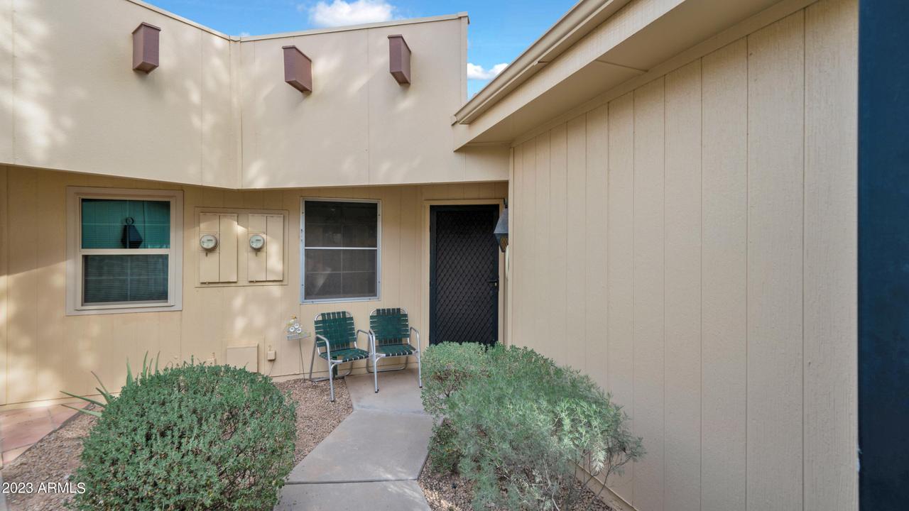 10450 W Palmeras Dr., Sun City, AZ 85373