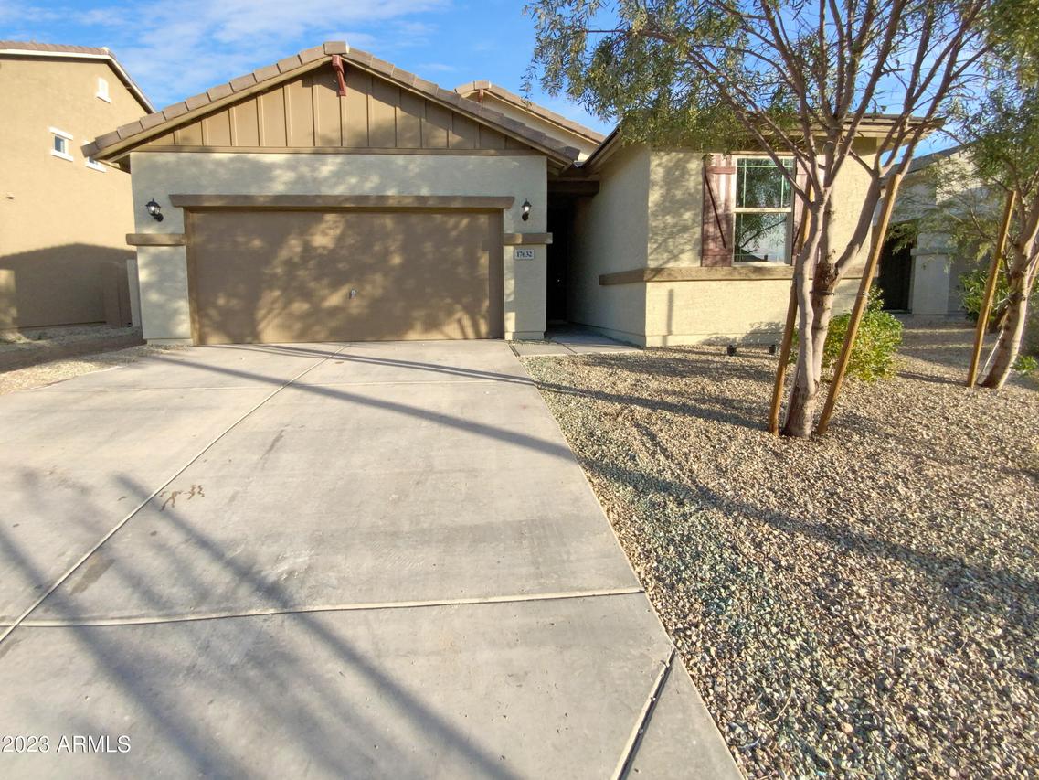 17632 W Daley Ln., Surprise, AZ 85387