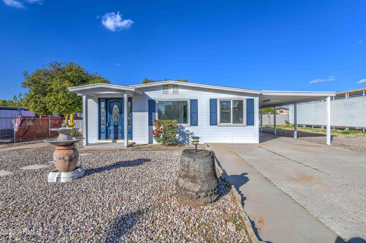 7708 E Hampton Ave., Mesa, AZ 85209