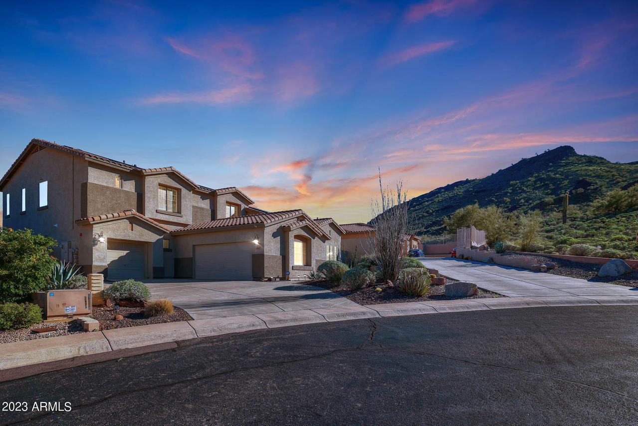 26607 N 59th Ln., Phoenix, AZ 85085