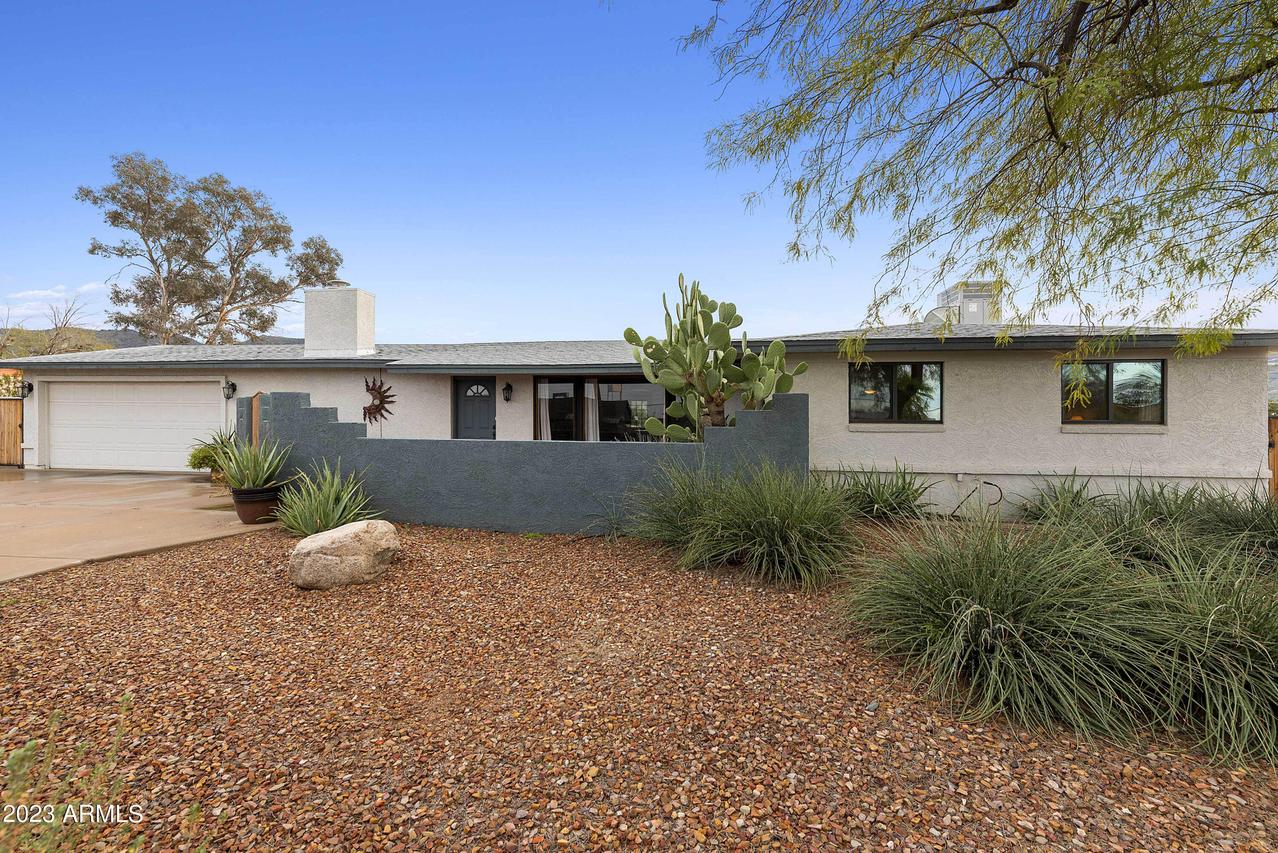 145 W Paseo Way, Phoenix, AZ 85041