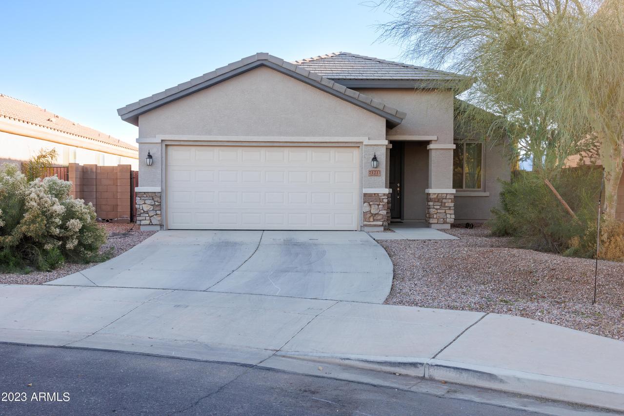 7121 W Alicia Dr., Laveen, AZ 85339