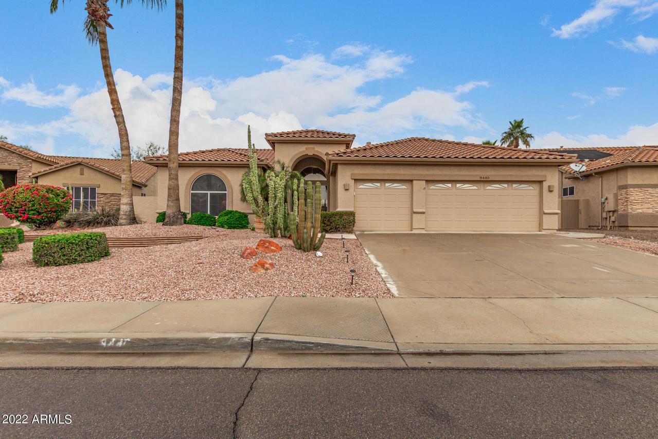 8440 W Tonto Ln., Peoria, AZ 85382