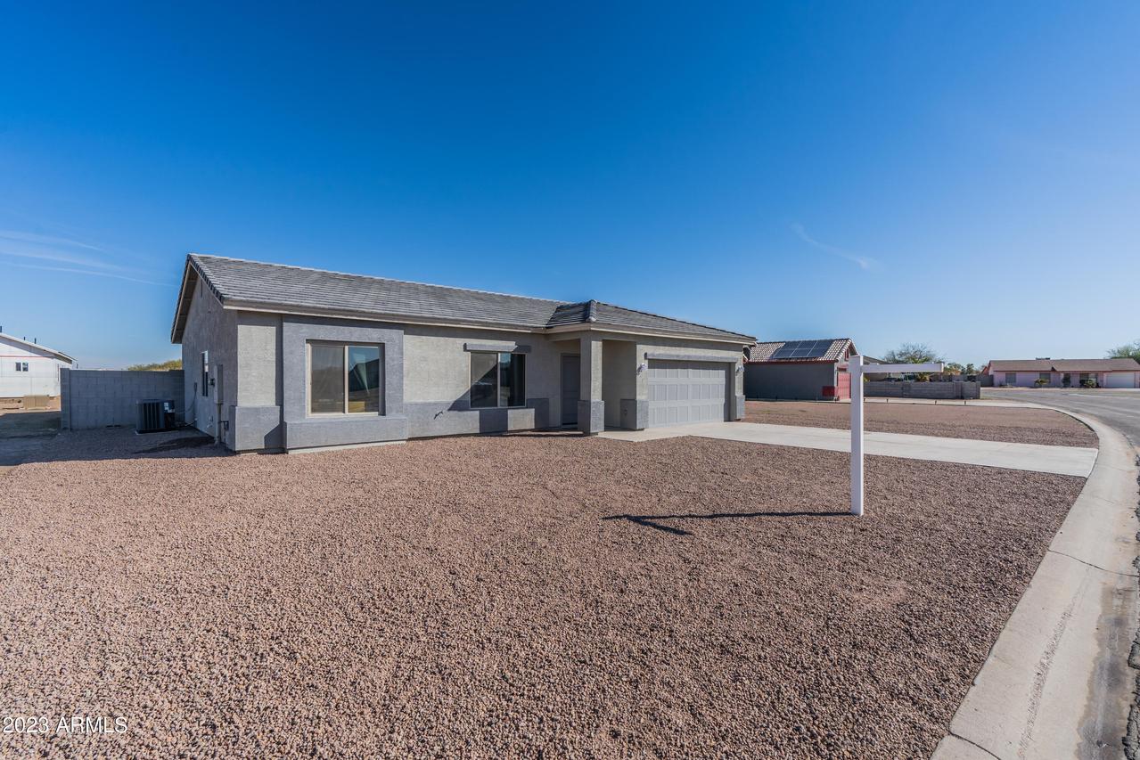 8978 W Rafael Dr., Arizona City, AZ 85123