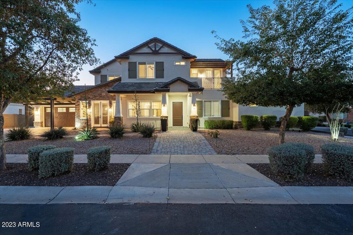 2821 E Branham Ln., Phoenix, AZ 85042