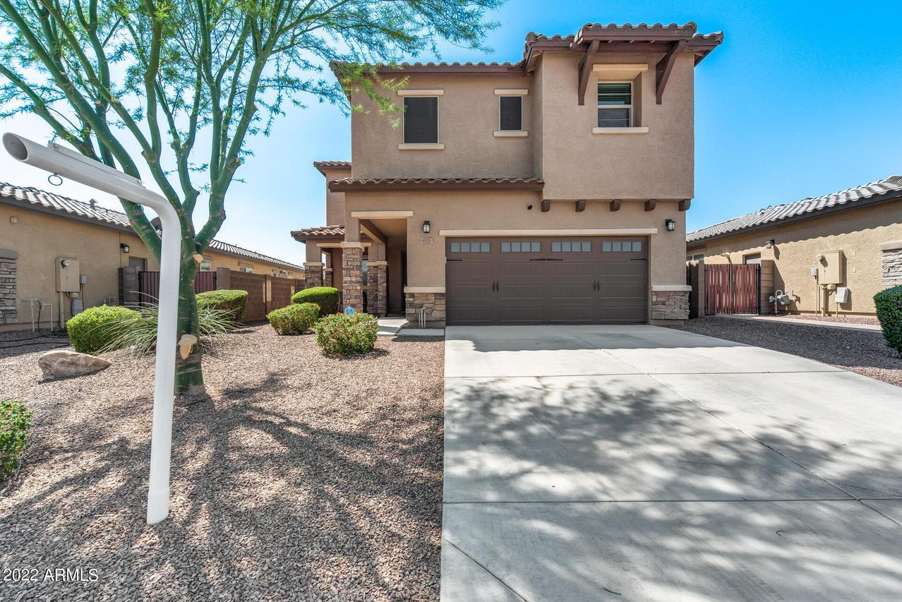 8526 N 172nd Dr., Waddell, AZ 85355