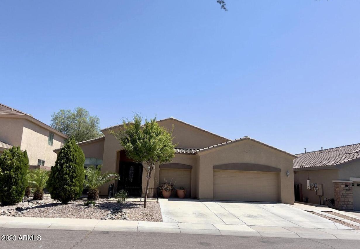 1925 W Spur Dr., Phoenix, AZ 85085