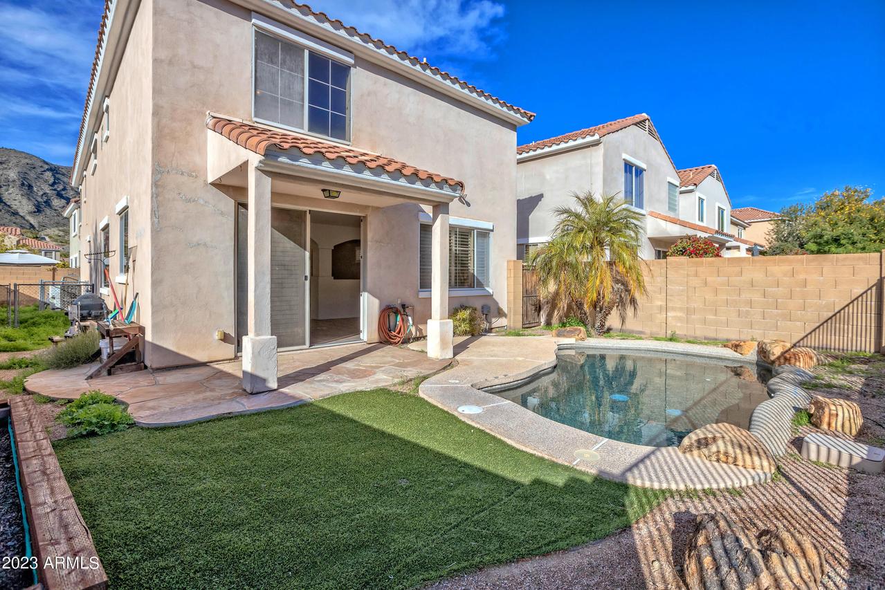 335 W Mountain Sage Dr., Phoenix, AZ 85045