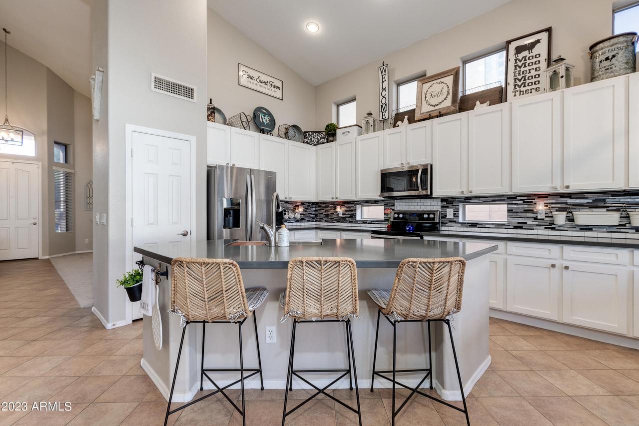 5168 W Village Dr., Glendale, AZ 85308