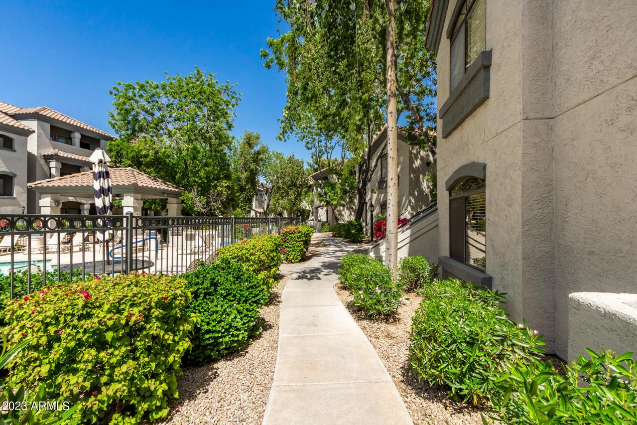 15095 N Thompson Peak Pkwy. #2078, Scottsdale, AZ 85260