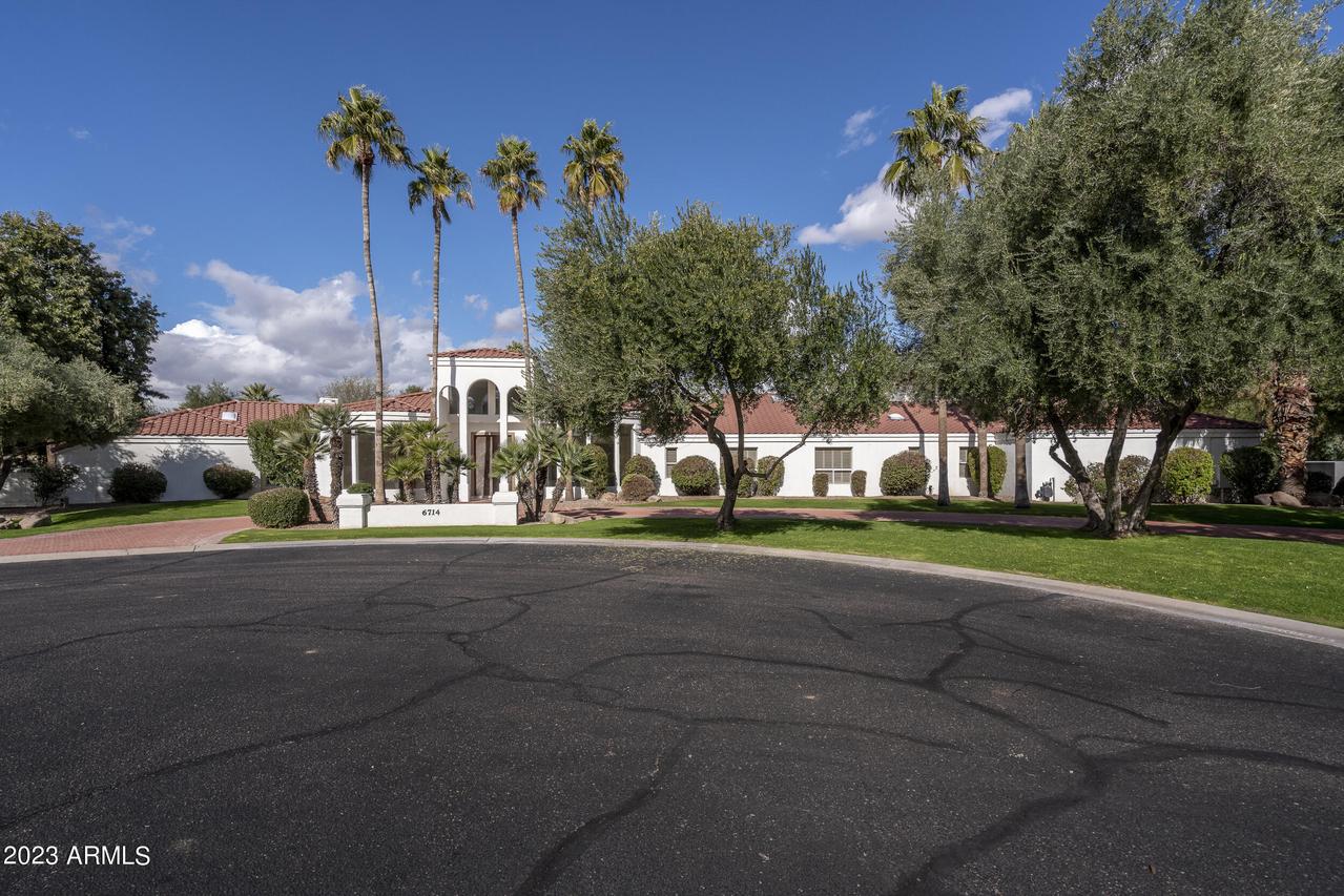 6714 E Berneil Ln., Paradise Valley, AZ 85253