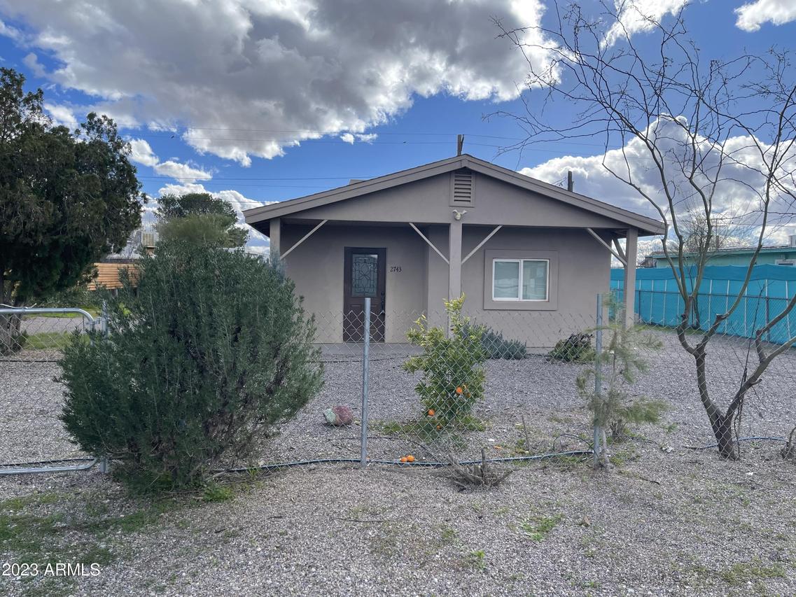 2743 E Saguaro Dr., Casa Grande, AZ 85194