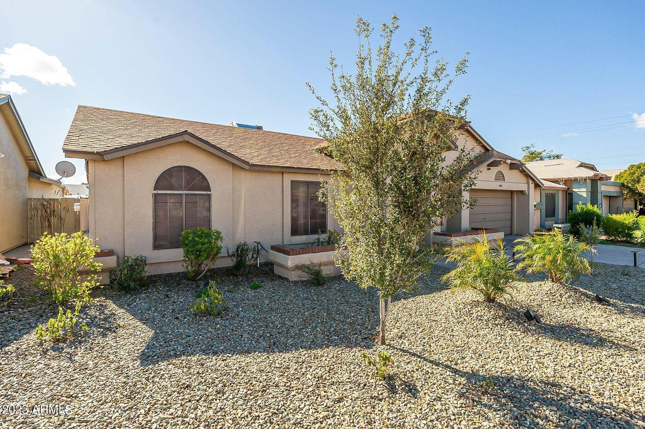 7025 W Monterey Way, Phoenix, AZ 85033