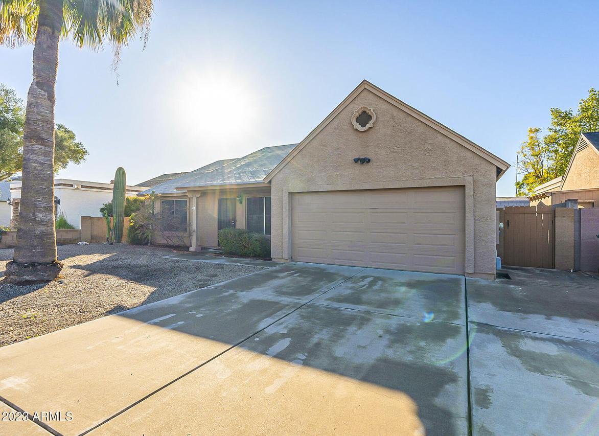 1207 E Utopia Rd., Phoenix, AZ 85024