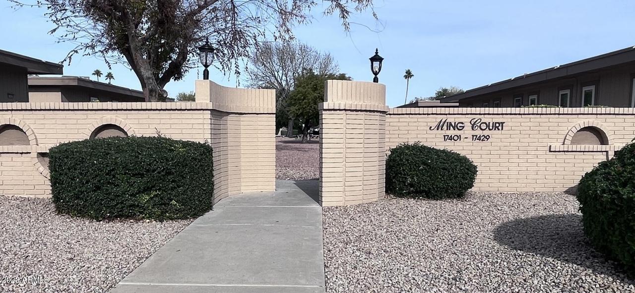 17409 N 105th Ave., Sun City, AZ 85373