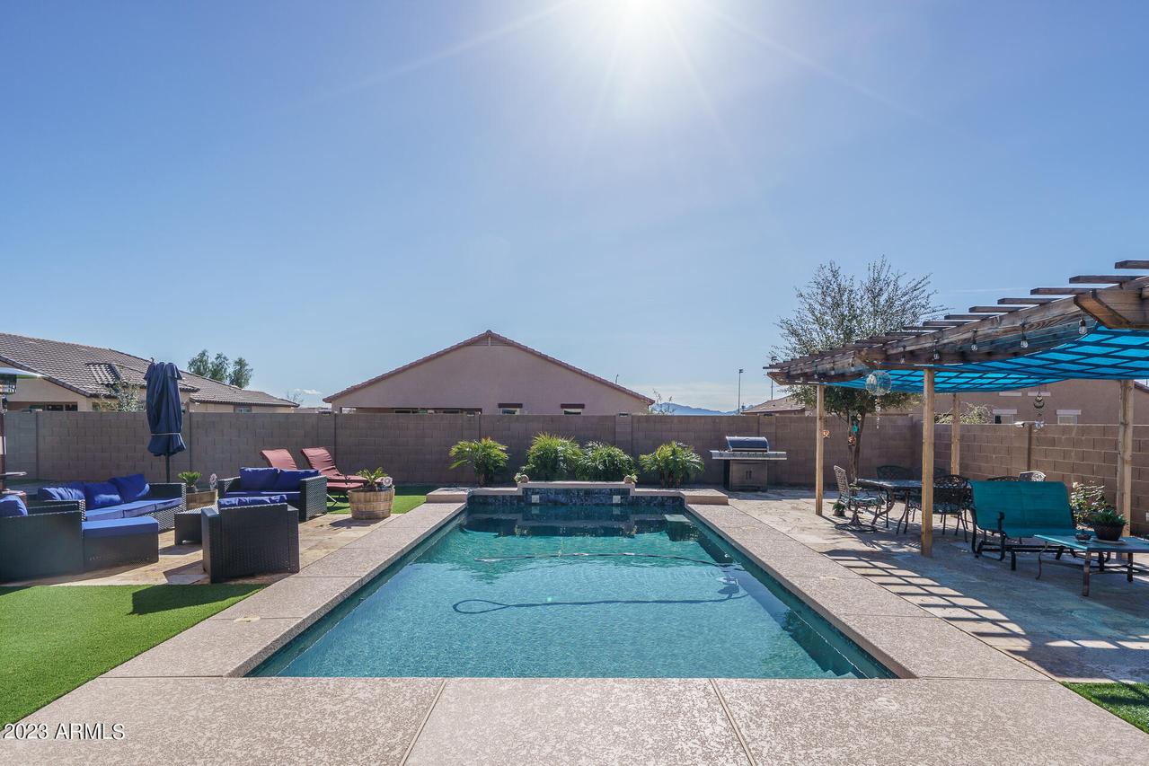 9235 W Denton Ln., Glendale, AZ 85305