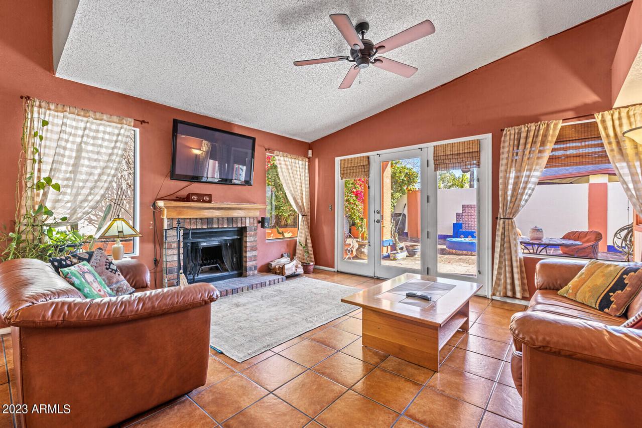 4445 N 101st Ave., Phoenix, AZ 85037