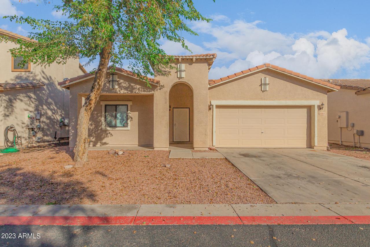 2182 E Greenlee Ave., Apache Junction, AZ 85119