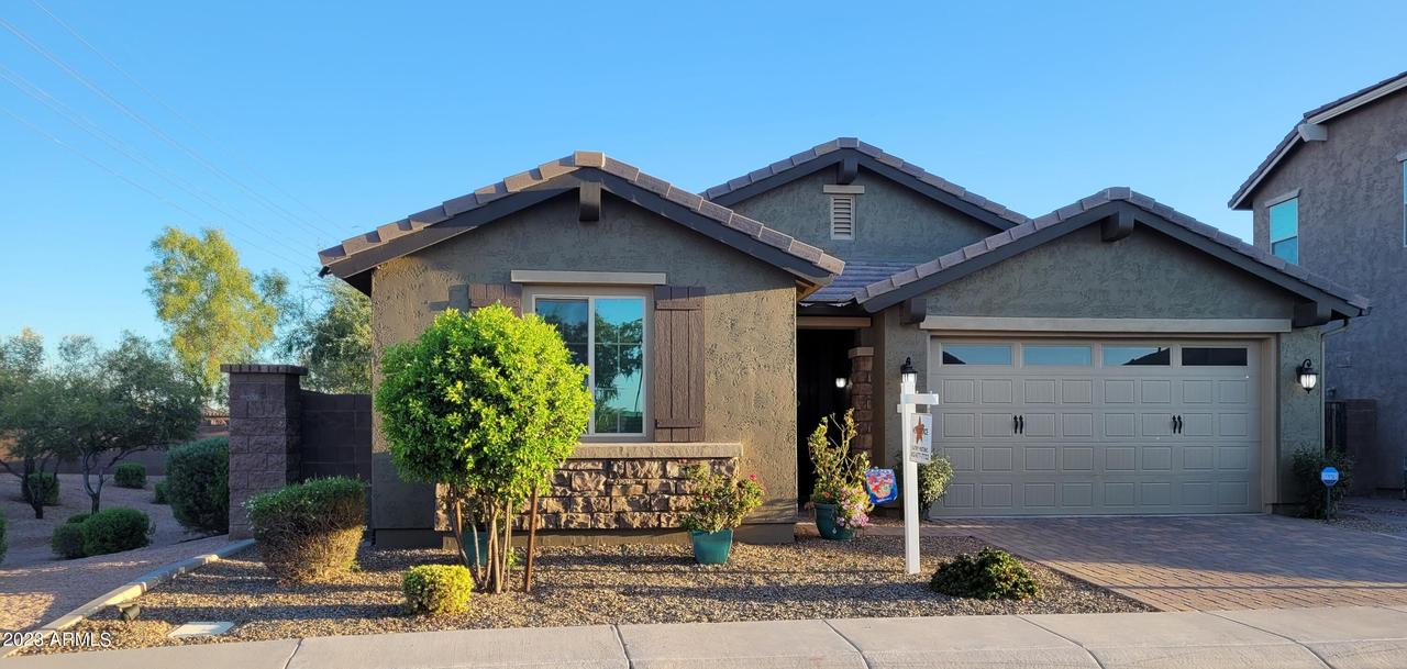 297 E Canyon Way, Chandler, AZ 85249